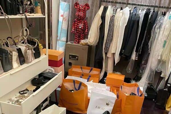 宁波市慈溪回收一线品牌衣服